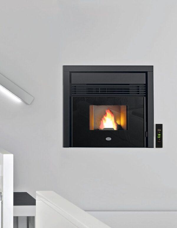 Inserto pellet Eva Calòr CERINO/CERINO49 7,5kw ventilato con cassetto estraibile - immagine 2