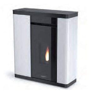 Stufa a pellet Laminox Emma 7 Air 7kW ventilata e canalizzata con profilo slim – Quaranta Store